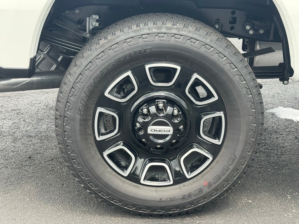 2025 Ford F-350SD Platinum