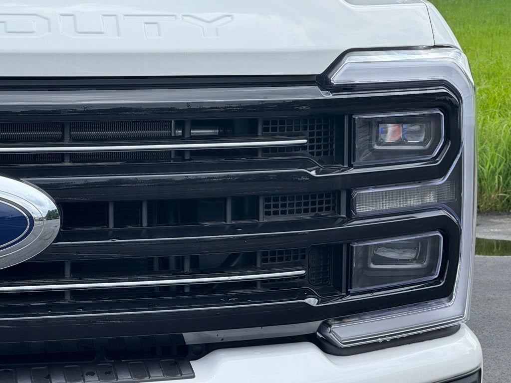 2025 Ford F-350SD Platinum