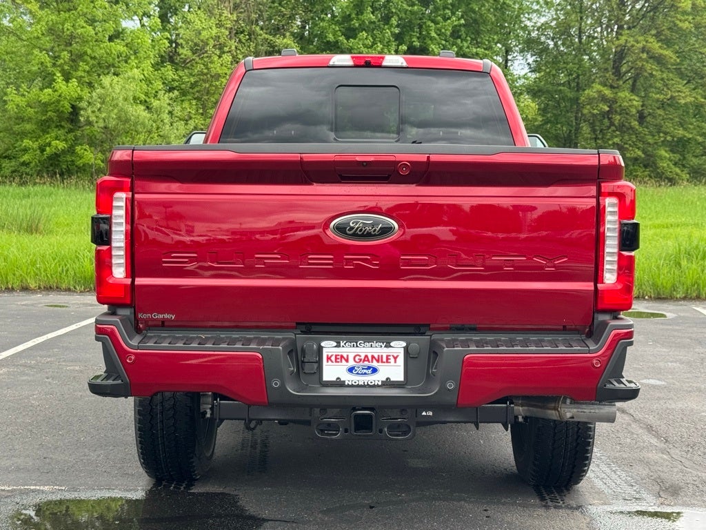 2025 Ford F-350SD Lariat