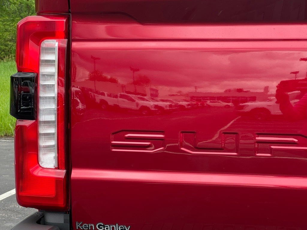 2025 Ford F-350SD Lariat