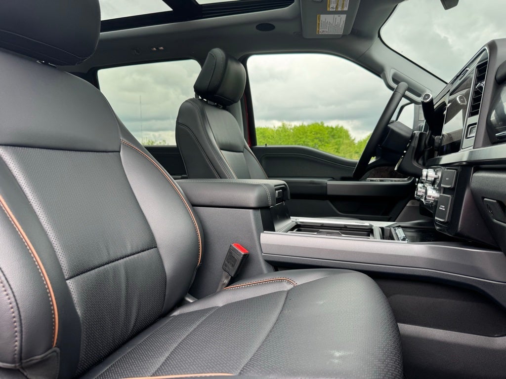 2025 Ford F-350SD Lariat