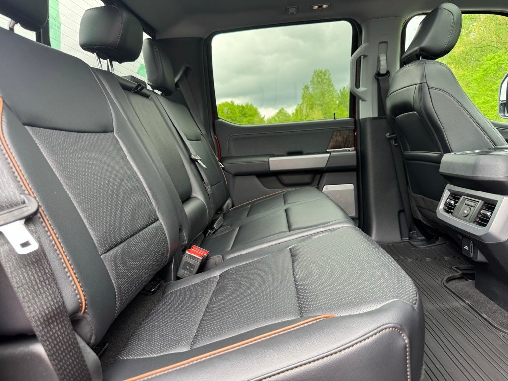 2025 Ford F-350SD Lariat