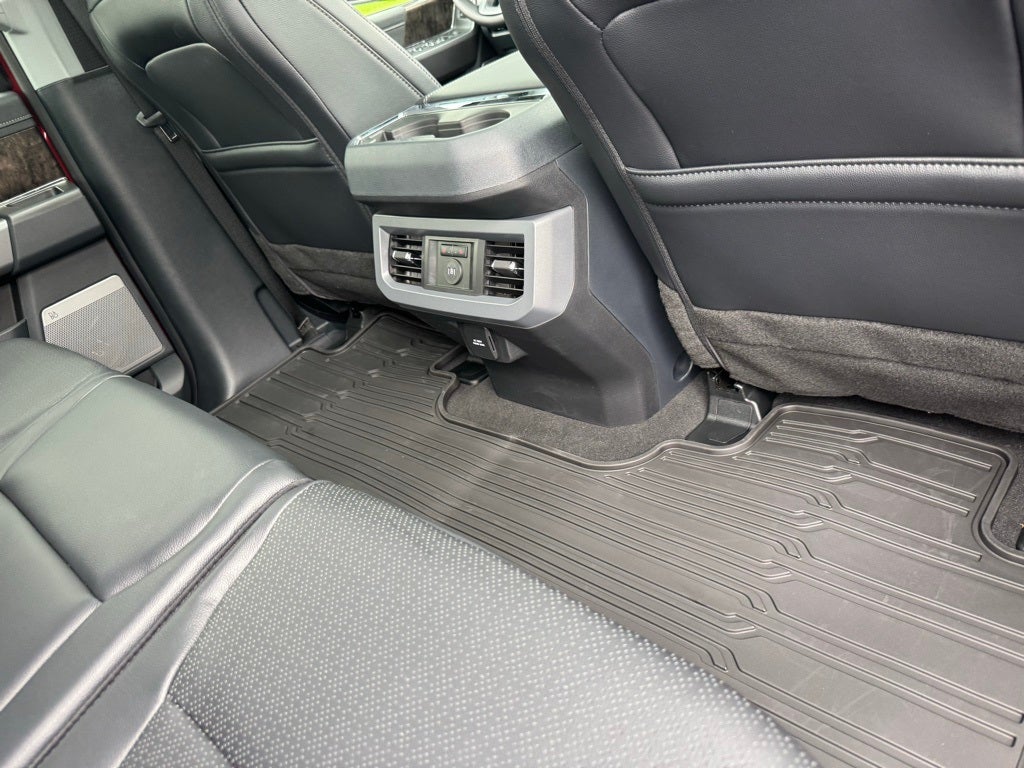 2025 Ford F-350SD Lariat