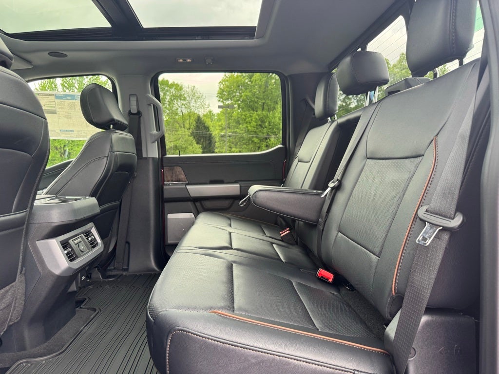 2025 Ford F-350SD Lariat