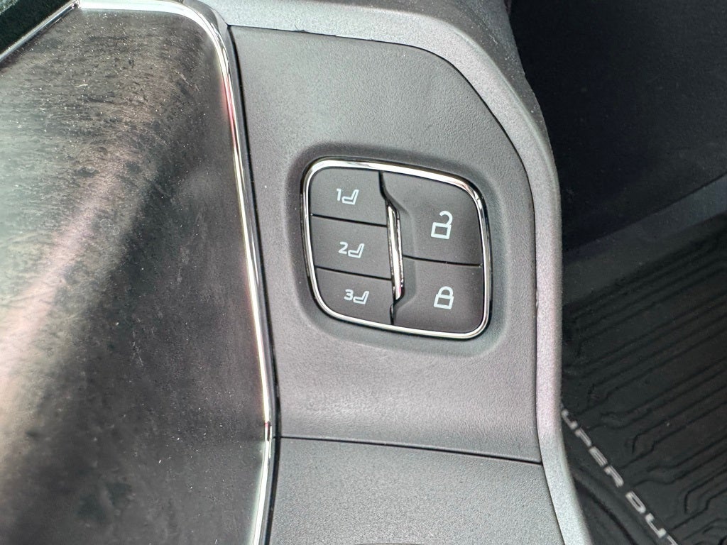 2025 Ford F-350SD Lariat