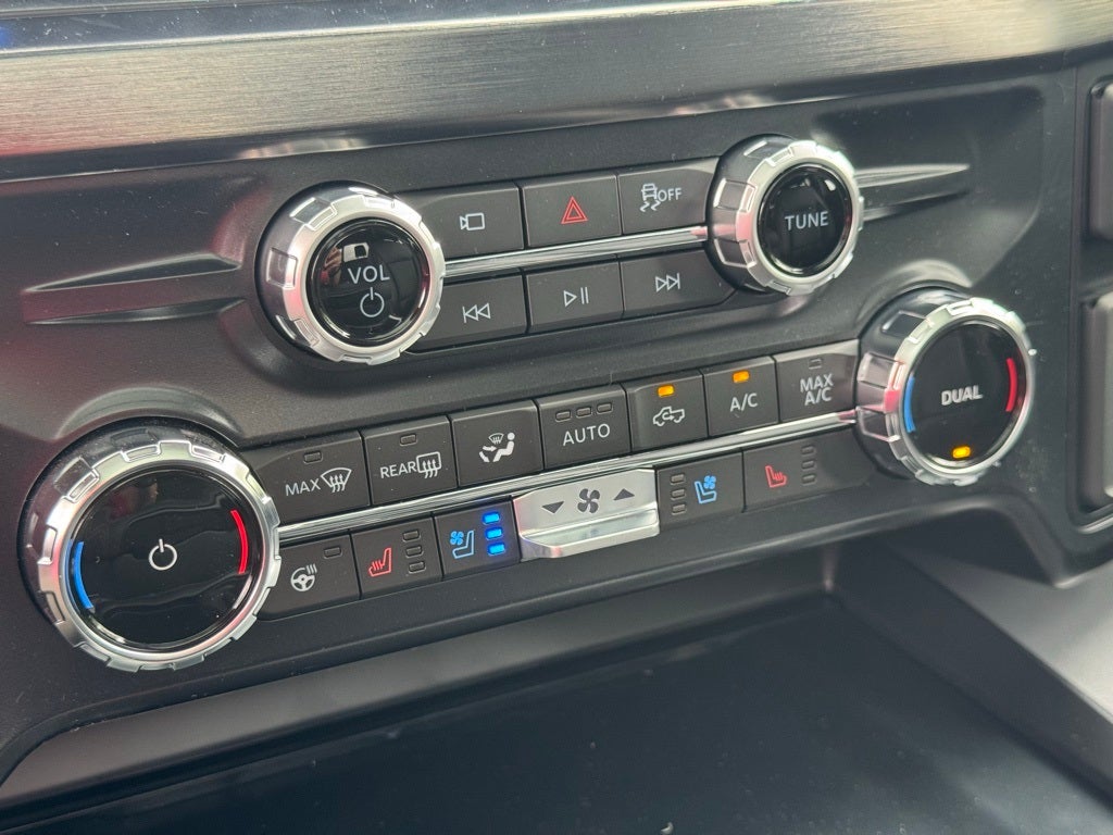 2025 Ford F-350SD Lariat