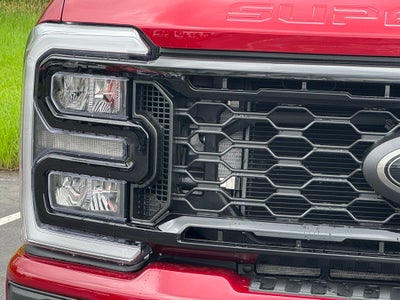 2025 Ford F-350SD Lariat