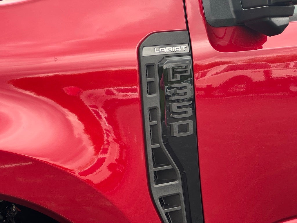 2025 Ford F-350SD Lariat