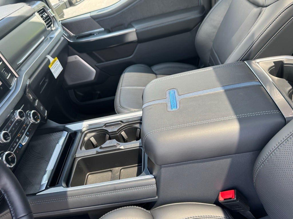 2025 Ford F-350SD Platinum