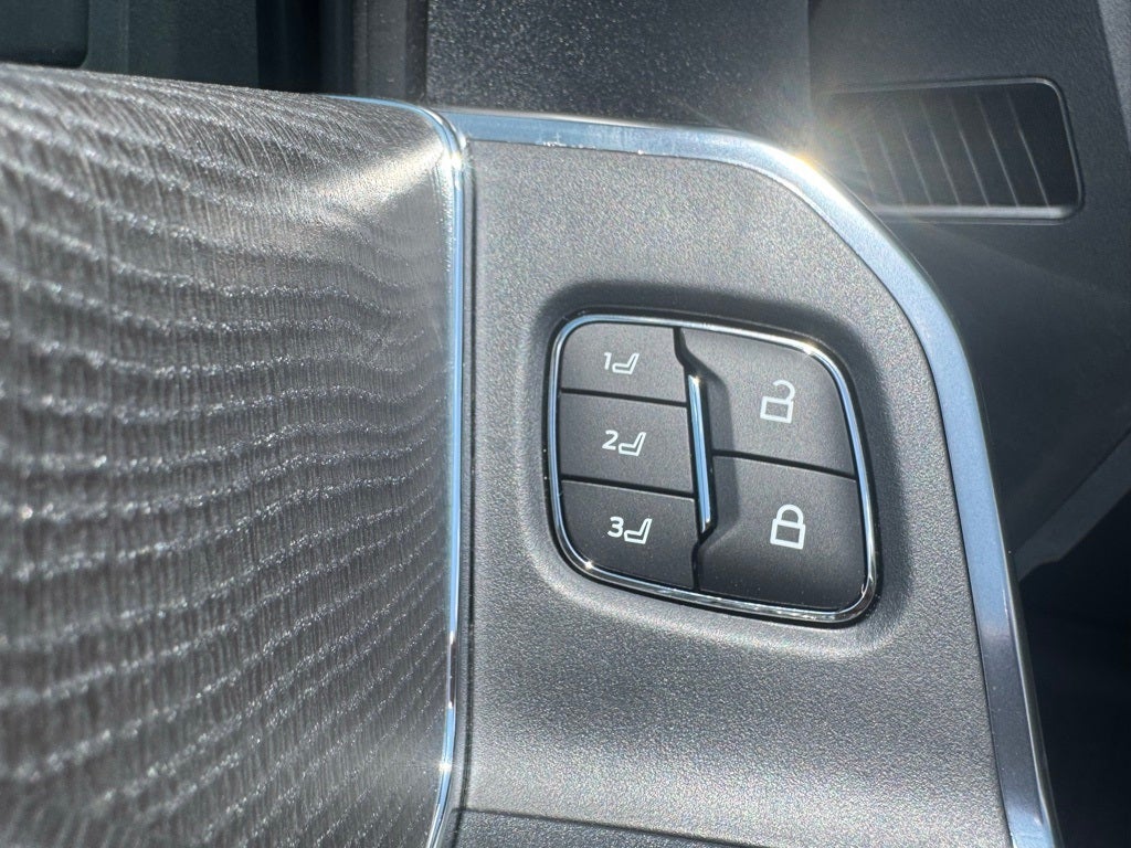 2025 Ford F-350SD Platinum