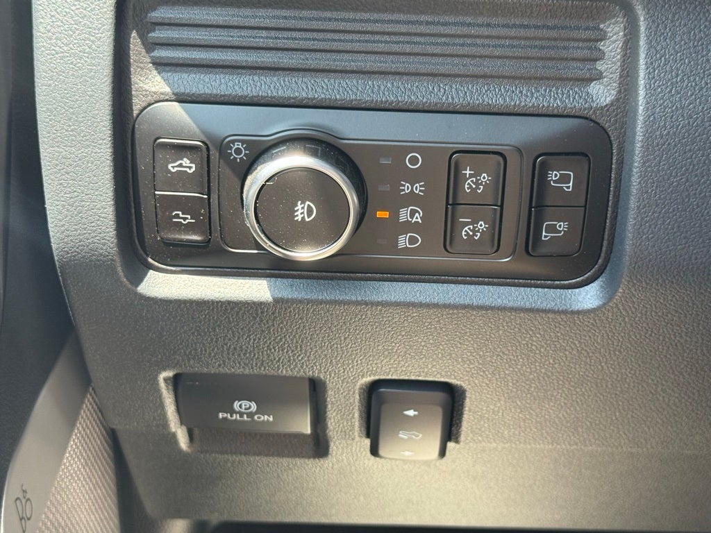 2025 Ford F-350SD Platinum