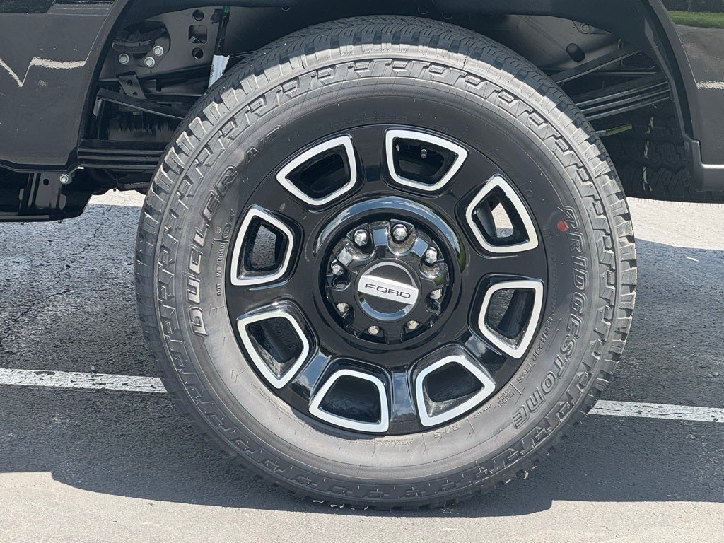 2025 Ford F-350SD Platinum