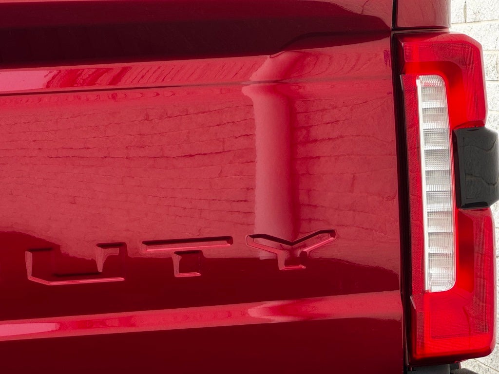 2025 Ford F-350SD Lariat