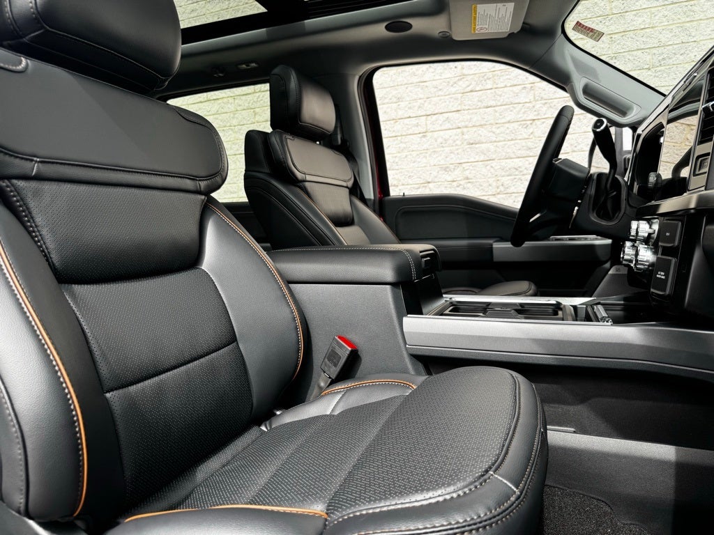 2025 Ford F-350SD Lariat