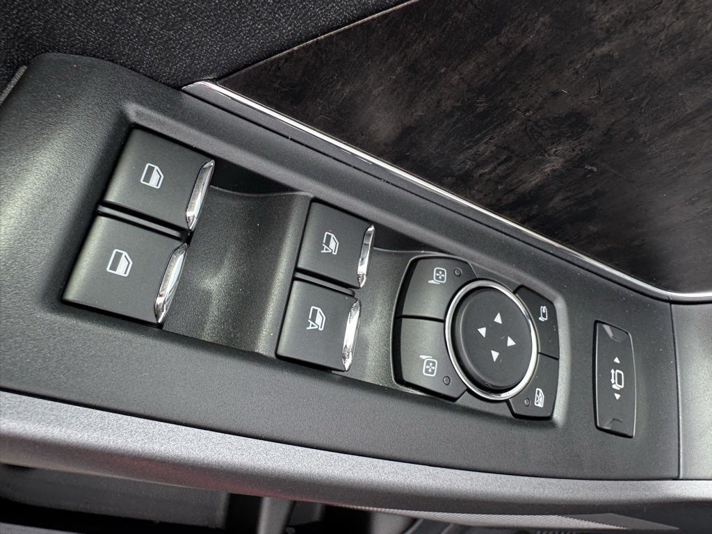 2025 Ford F-350SD Lariat