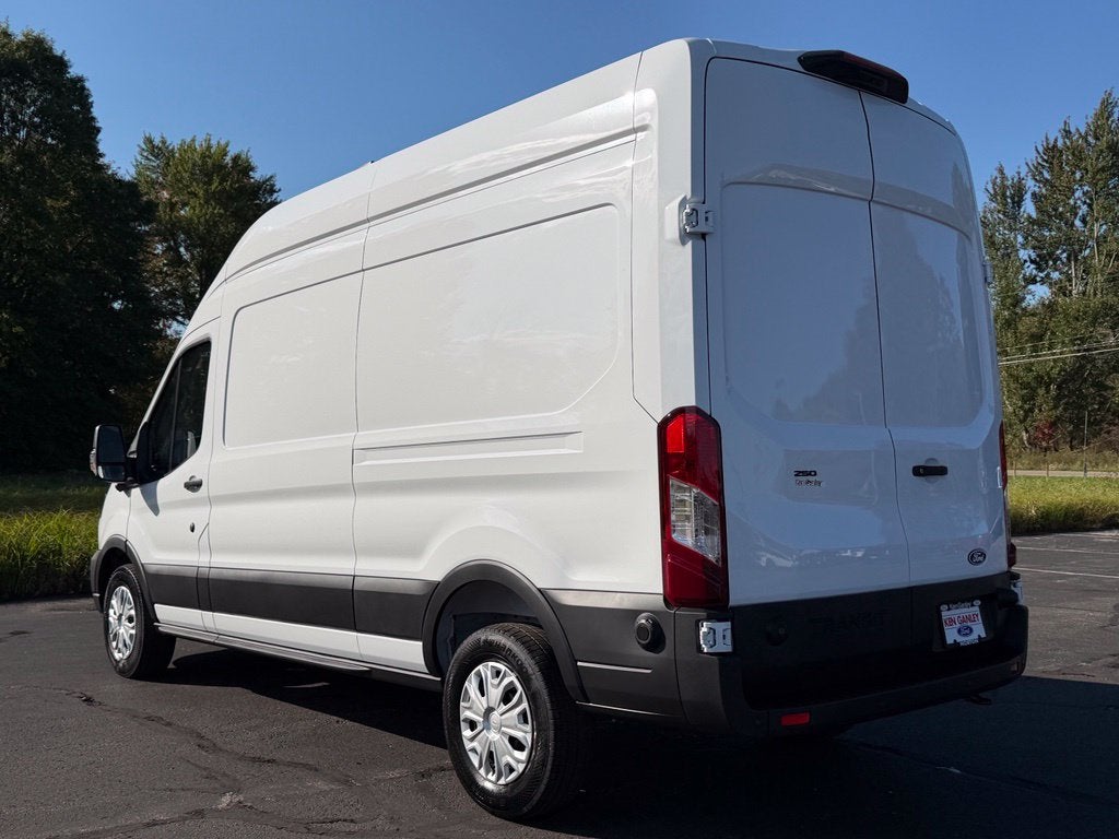 2027 Ford Transit-250 Base
