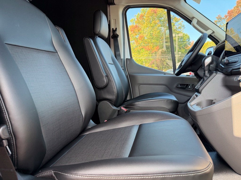 2027 Ford Transit-250 Base