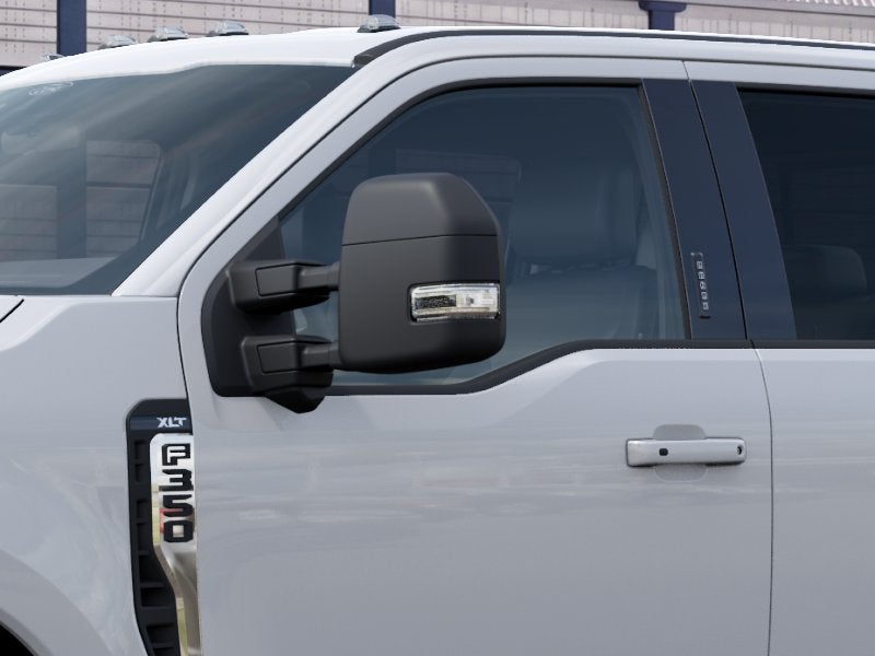 2027 Ford Super Duty F-350® XLT