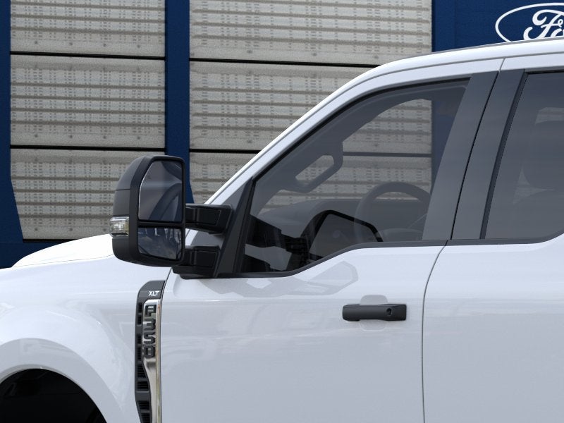 2026 Ford Super Duty F-350® XLT
