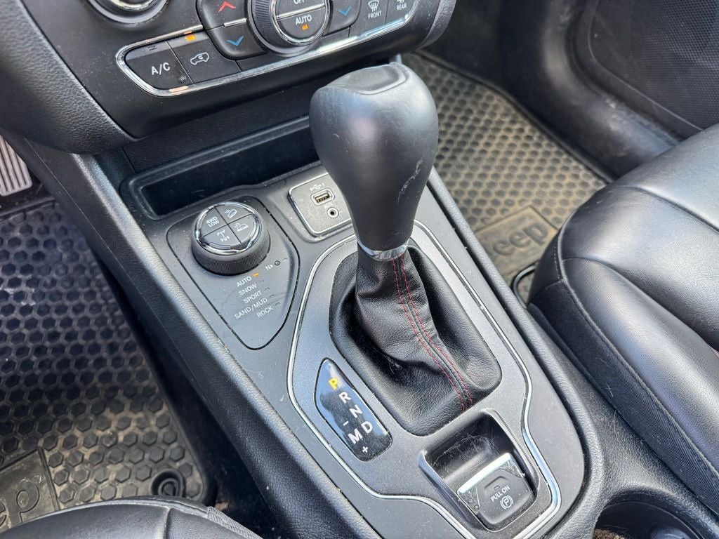 2020 Jeep Cherokee Trailhawk