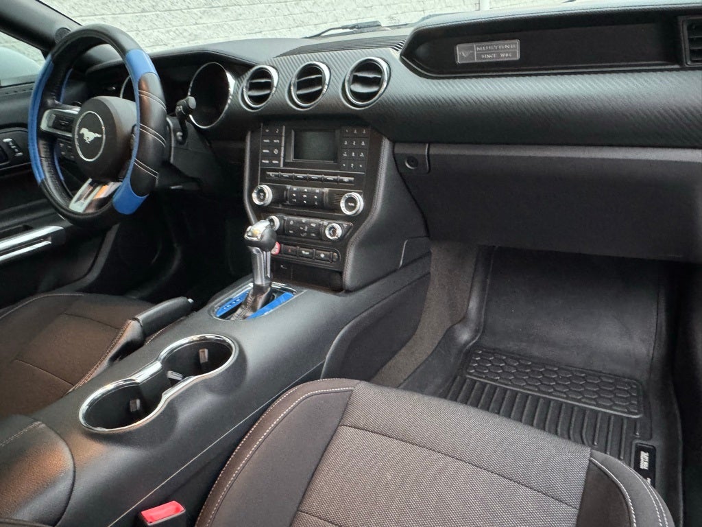 2016 Ford Mustang V6