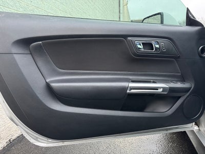 2016 Ford Mustang V6