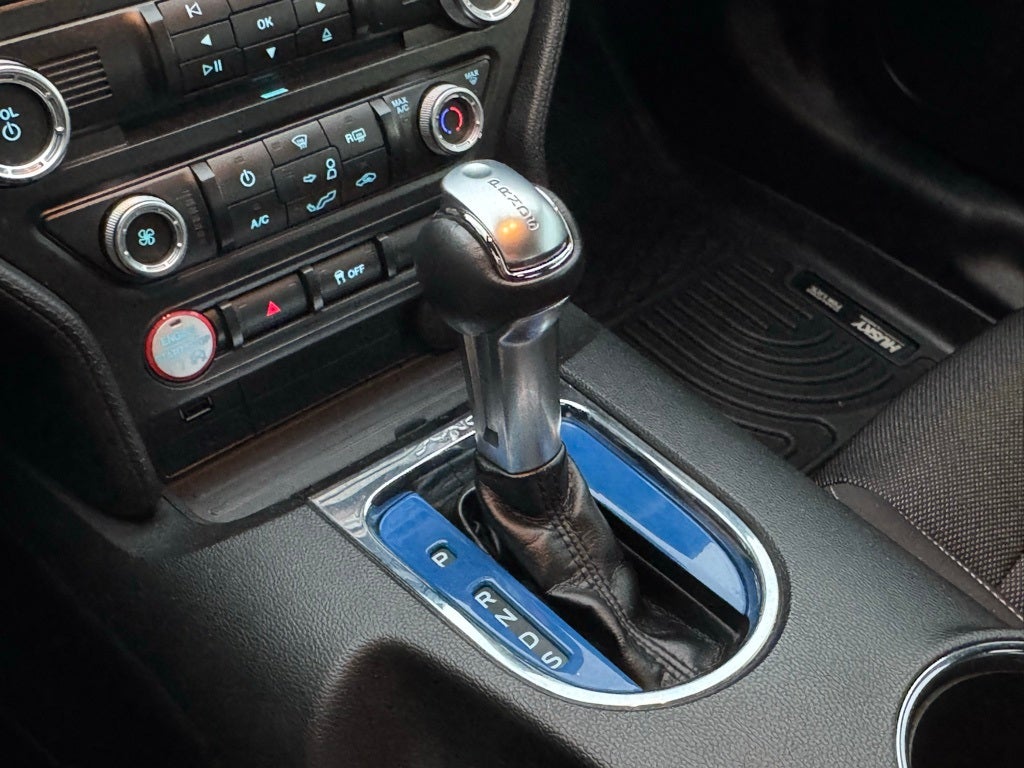 2016 Ford Mustang V6