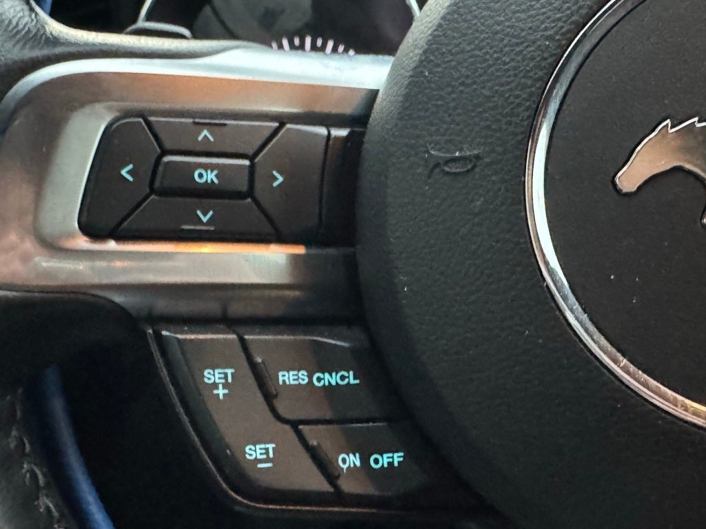 2016 Ford Mustang V6