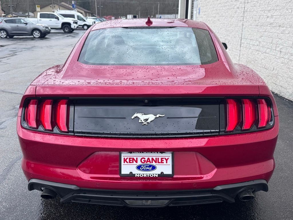 2021 Ford Mustang EcoBoost