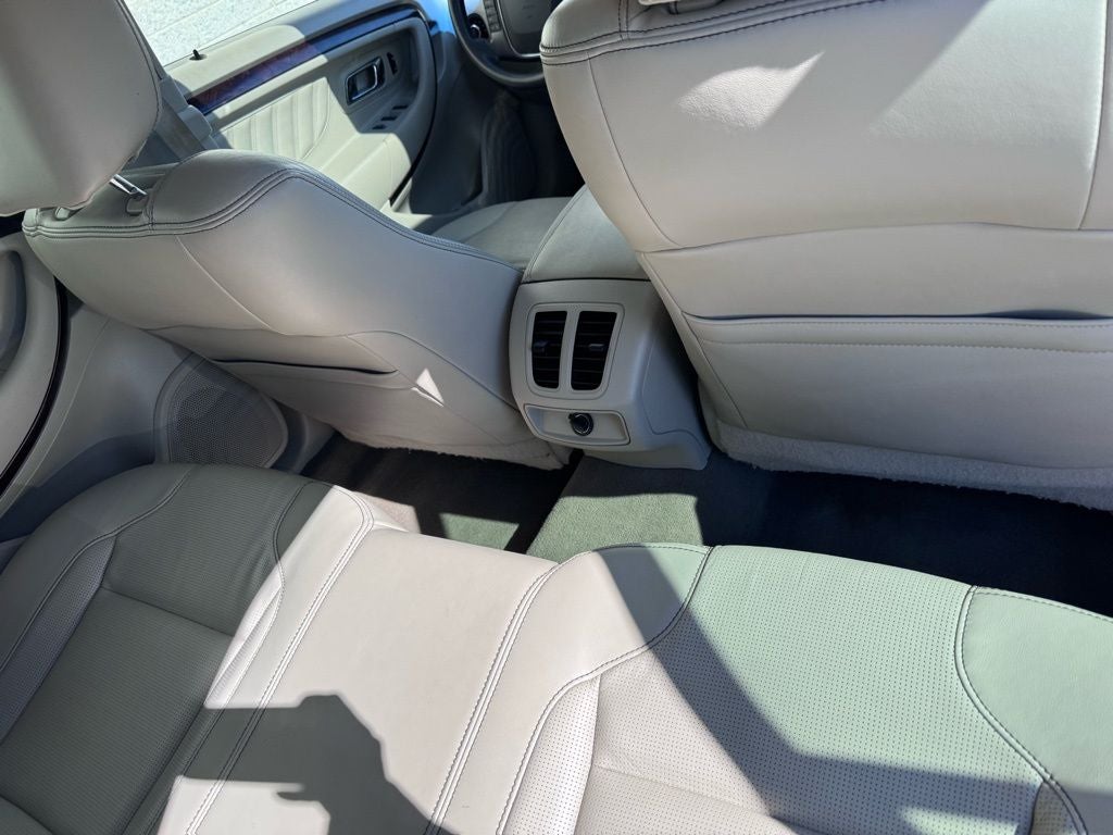 2010 Ford Taurus Limited