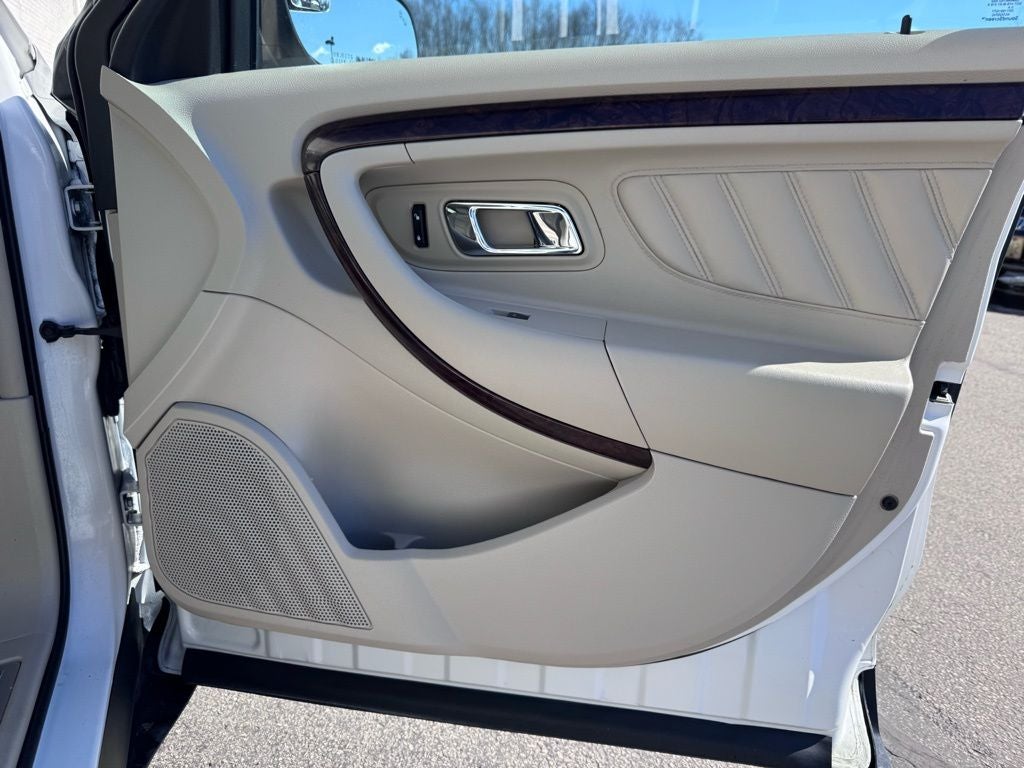 2010 Ford Taurus Limited