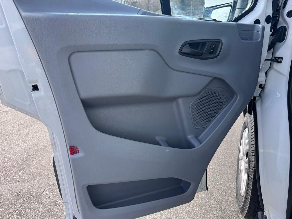 2019 Ford Transit-150 XLT