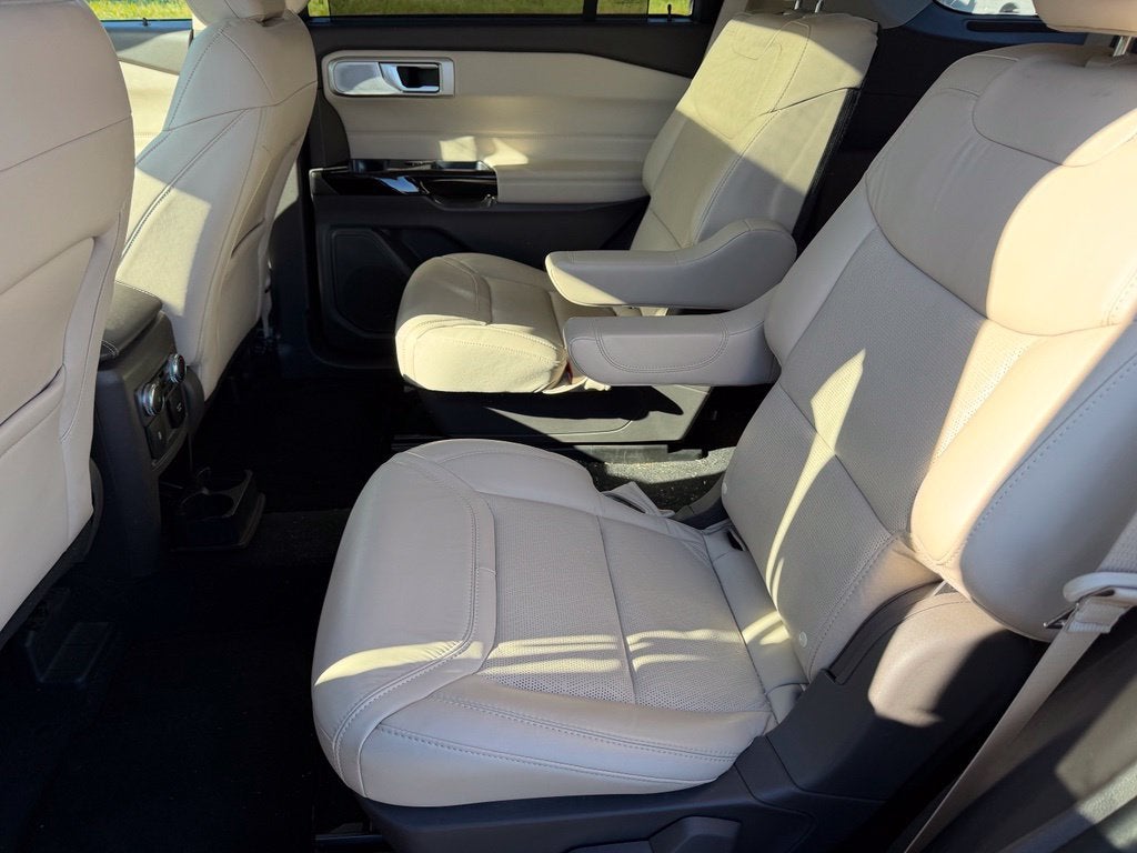 2023 Ford Explorer Platinum