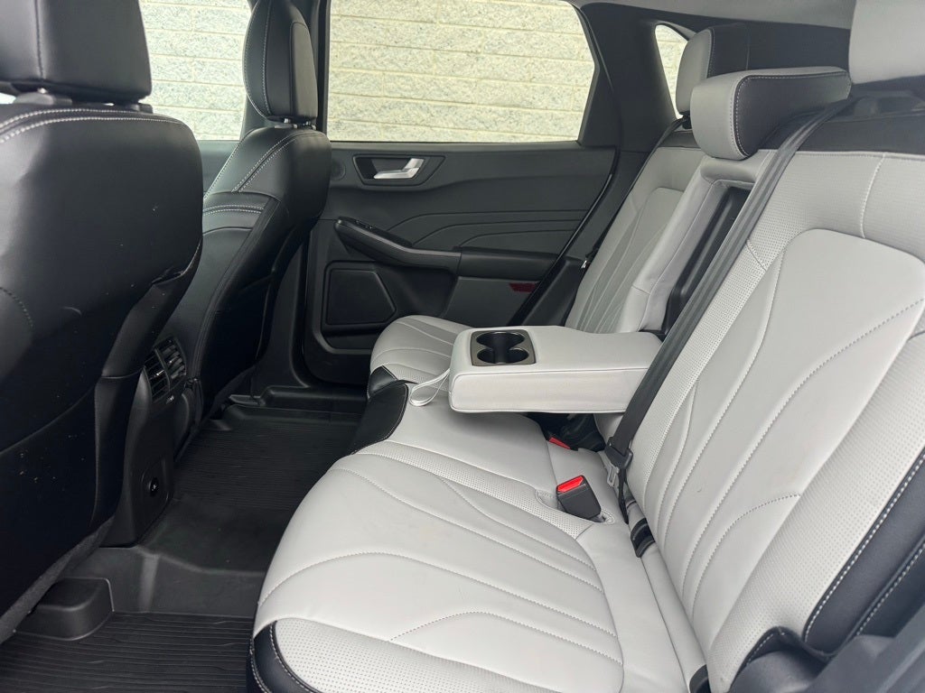 2025 Ford Escape Plug-In Hybrid Base