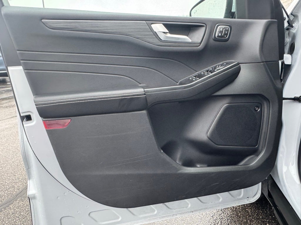 2025 Ford Escape Plug-In Hybrid Base