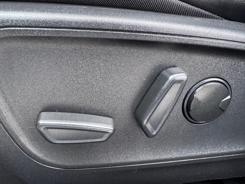 2023 Ford Escape Plug-In Hybrid Base