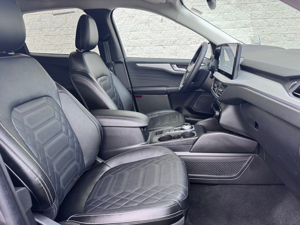 2023 Ford Escape Plug-In Hybrid Base