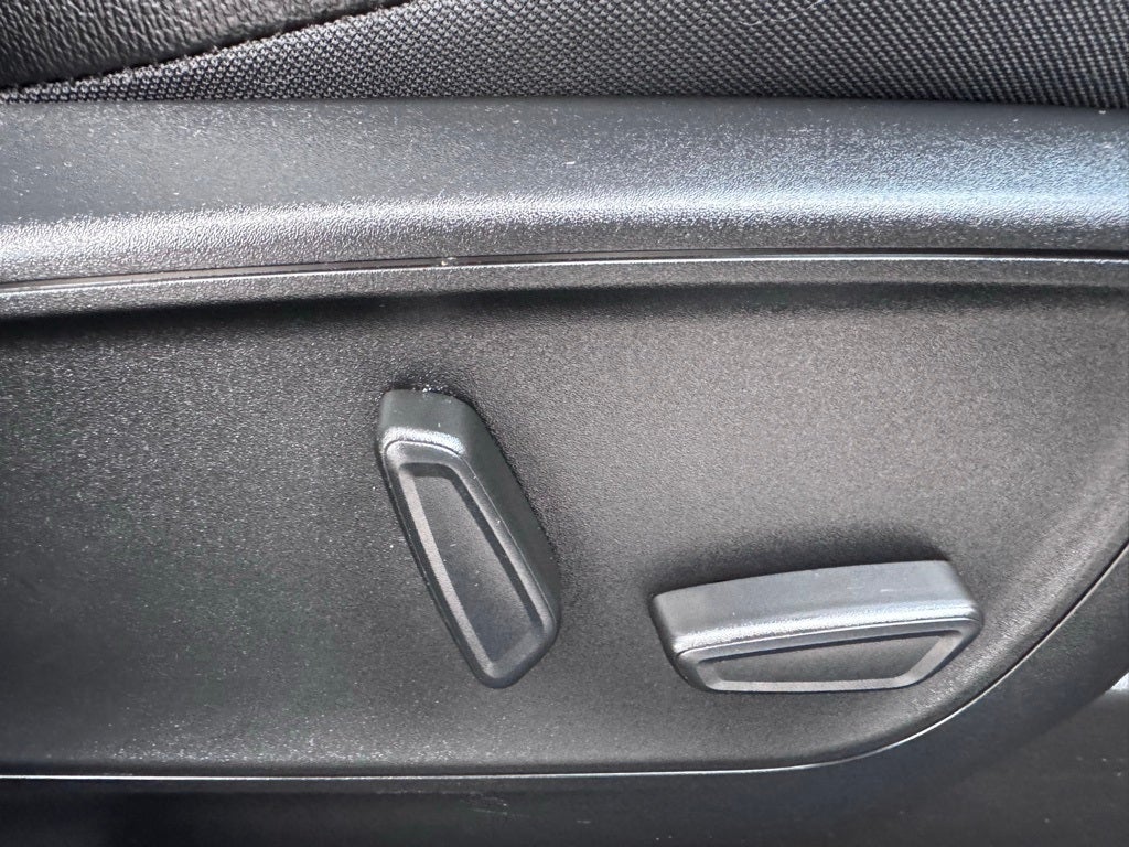 2023 Ford Escape Plug-In Hybrid Base