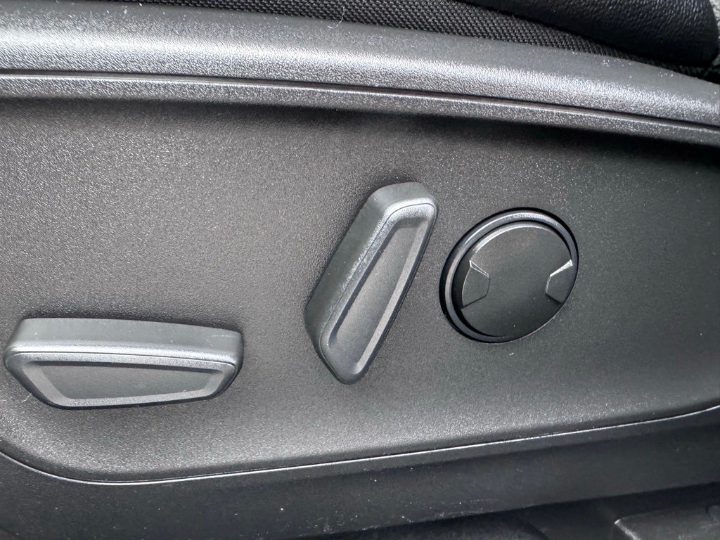 2023 Ford Escape Plug-In Hybrid Base