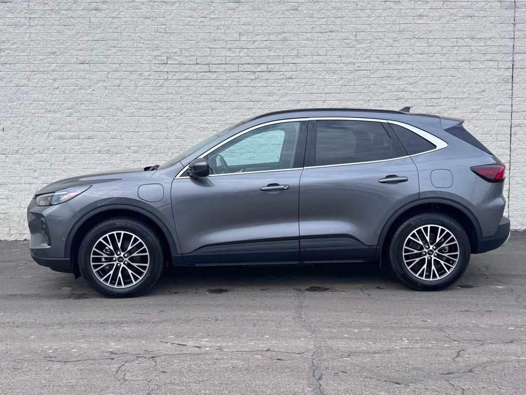 2023 Ford Escape Plug-In Hybrid Base