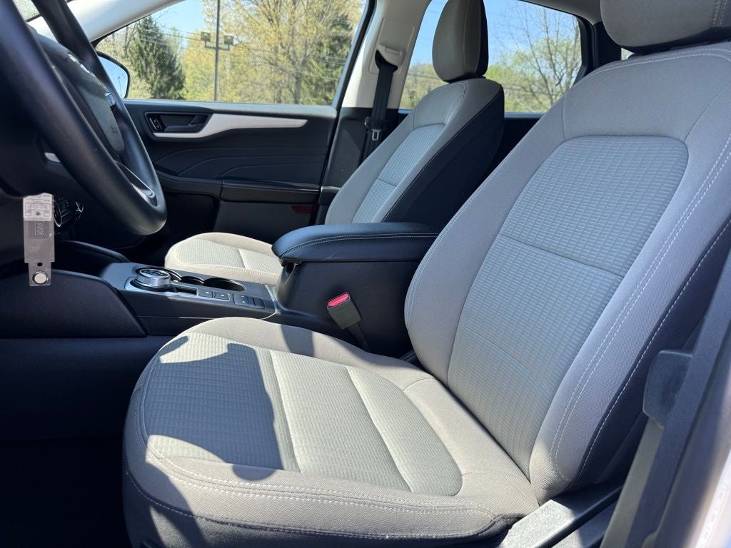 2022 Ford Escape S
