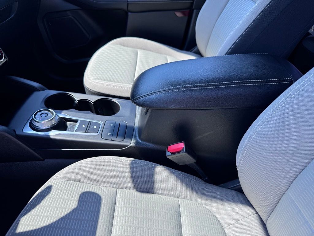 2022 Ford Escape S
