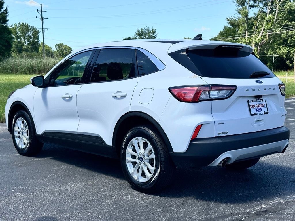 2021 Ford Escape SE