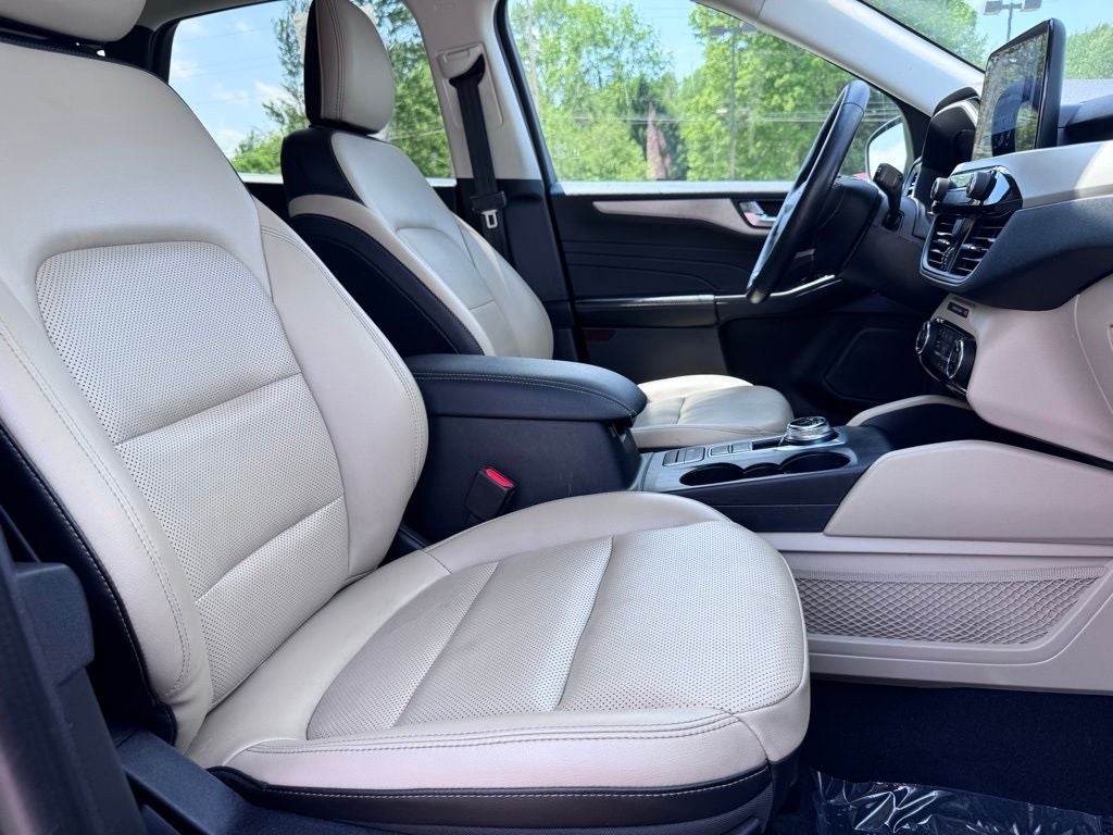 2021 Ford Escape SEL