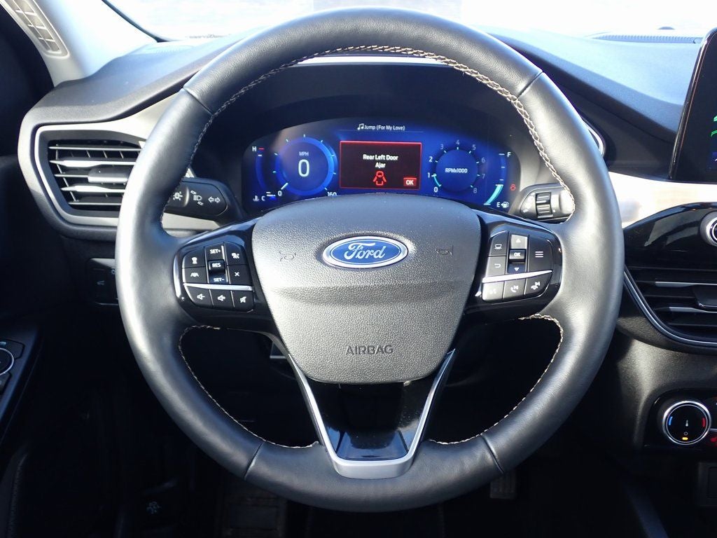 2022 Ford Escape Titanium