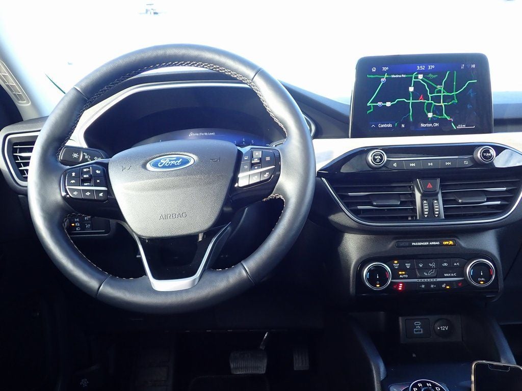 2022 Ford Escape Titanium