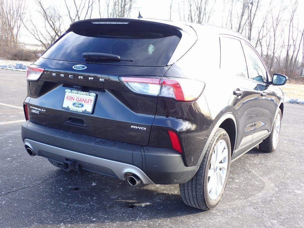 2022 Ford Escape Titanium
