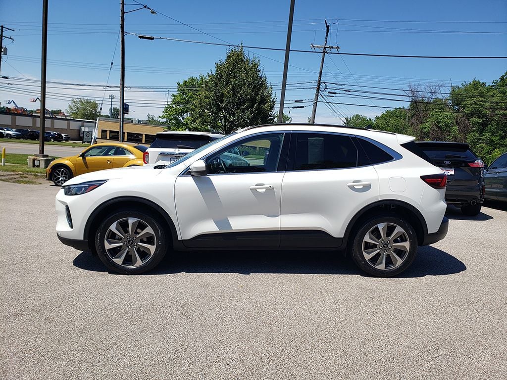 2023 Ford Escape Platinum
