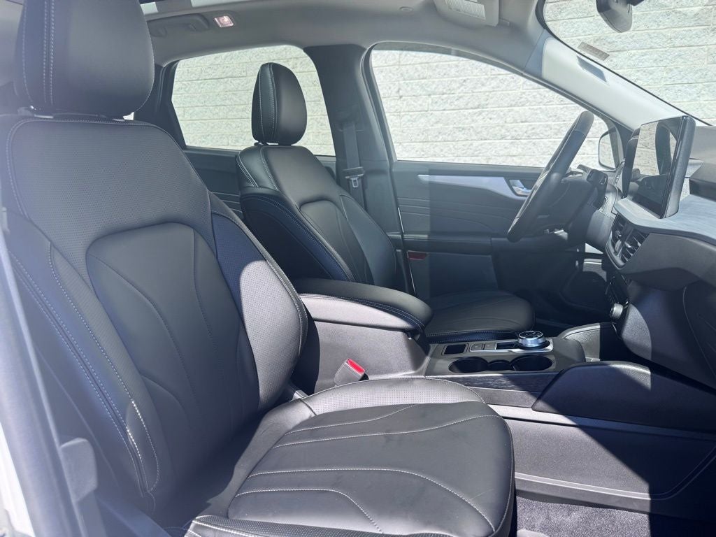 2026 Ford Escape Hybrid Platinum