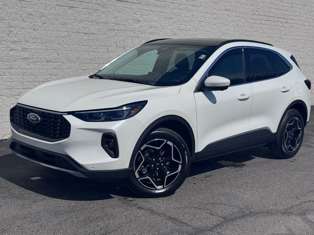 2026 Ford Escape Hybrid Platinum